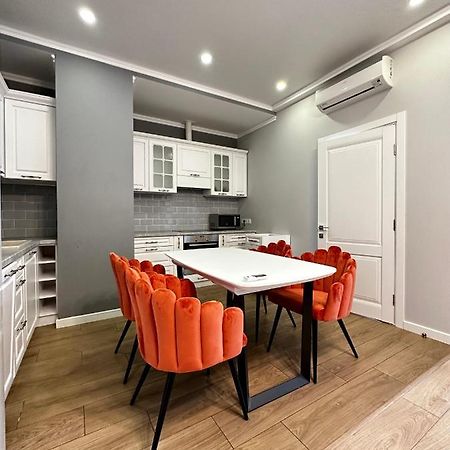 Gagarin Plaza Stylish Apartment Одесса Экстерьер фото