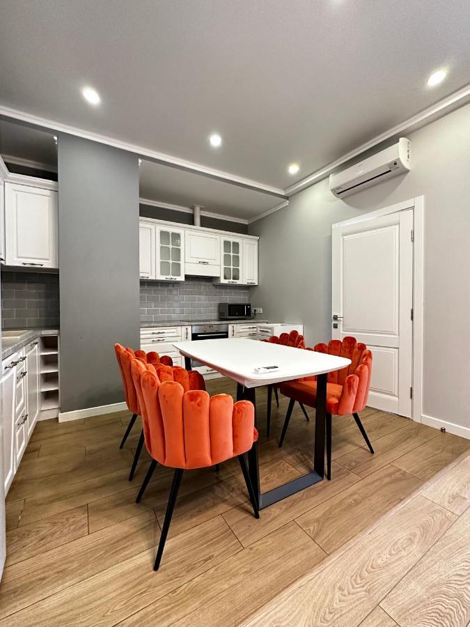 Gagarin Plaza Stylish Apartment Одесса Экстерьер фото