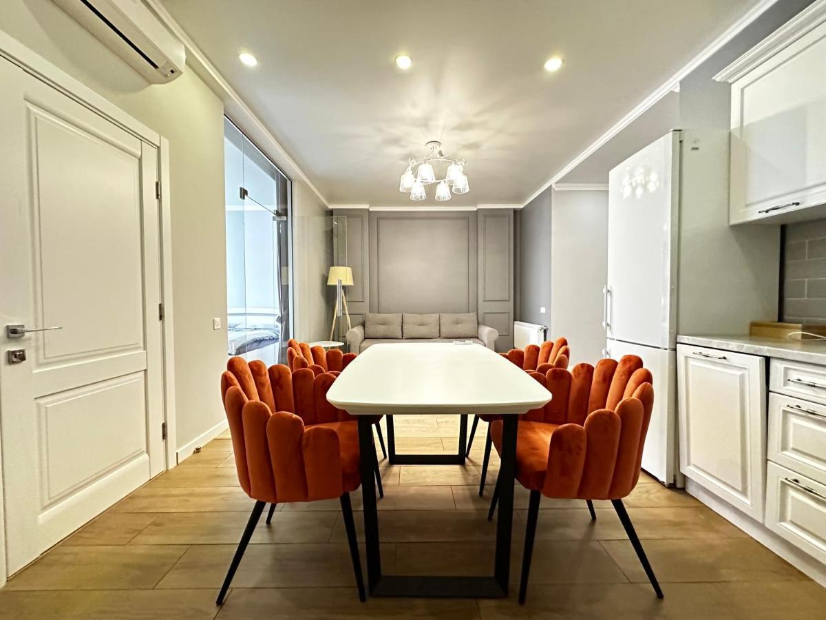 Gagarin Plaza Stylish Apartment Одесса Экстерьер фото